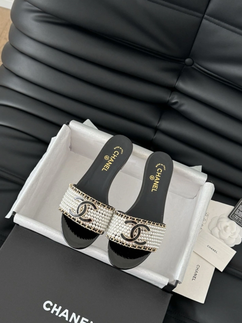 Vibrant Chxnxl Sandals 117258