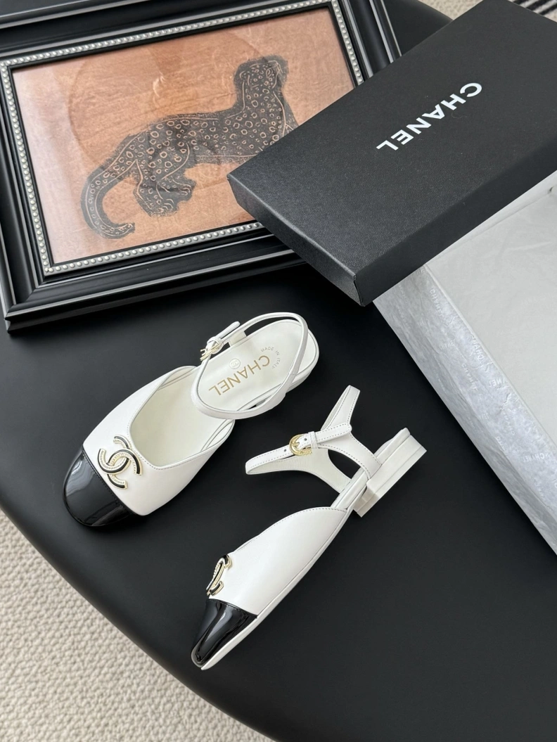 ModernLook Chxnxl Sandals 117262