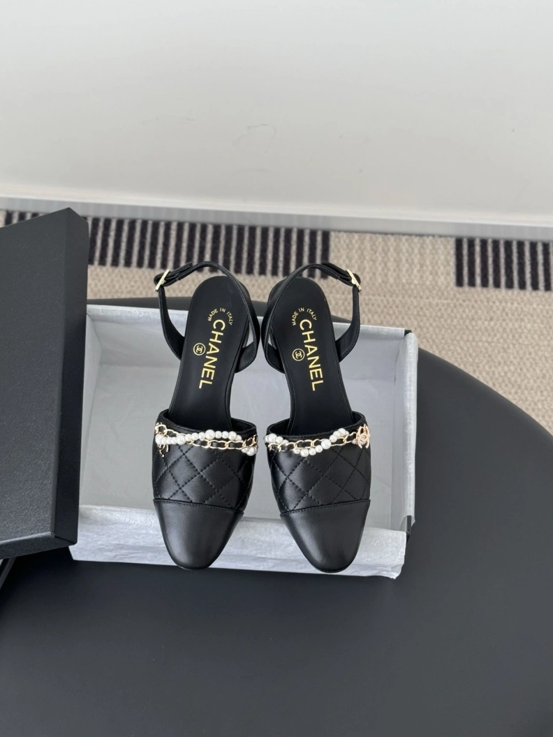 Elegant Chxnxl Sandals 117252