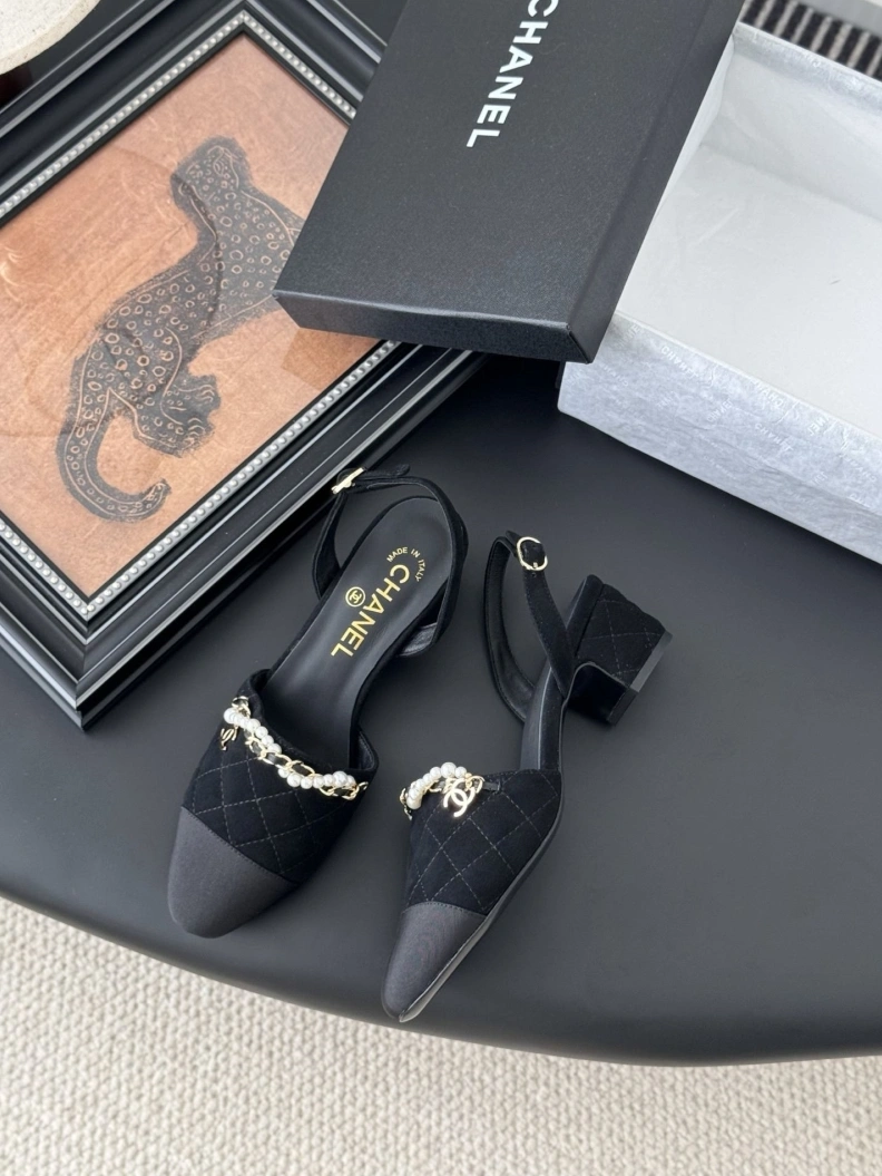 Chxnxl Sandals Practical 117253
