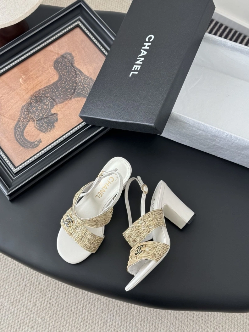 Vibrant Chxnxl Sandals 117251
