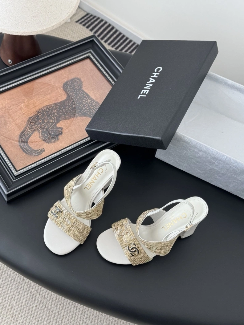 Vibrant Chxnxl Sandals 117251