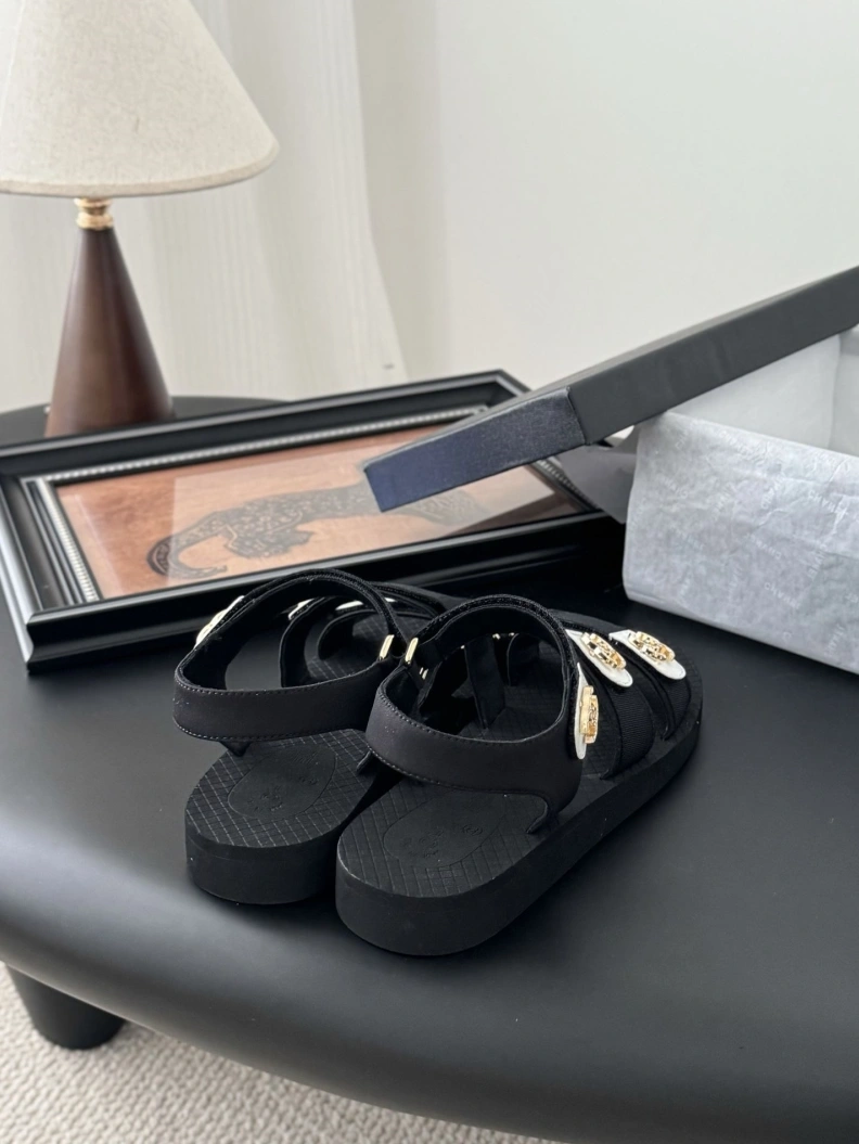 Efficient Chxnxl Sandals 117218