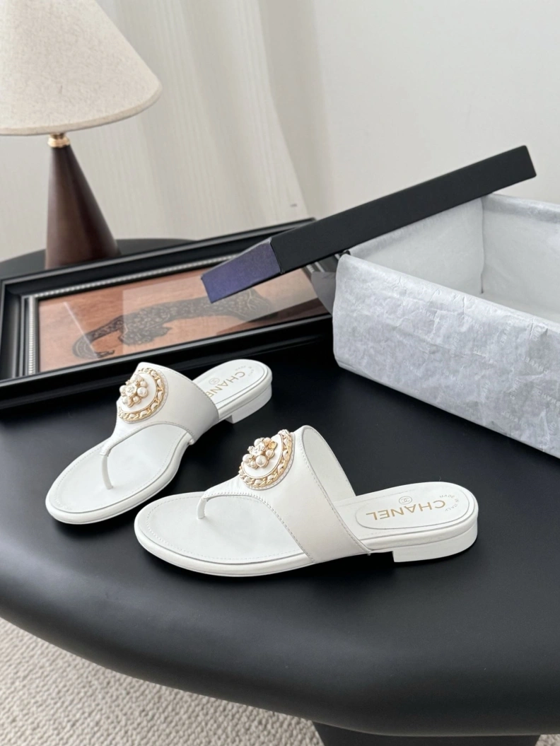 Timeless Chxnxl Sandals 117225