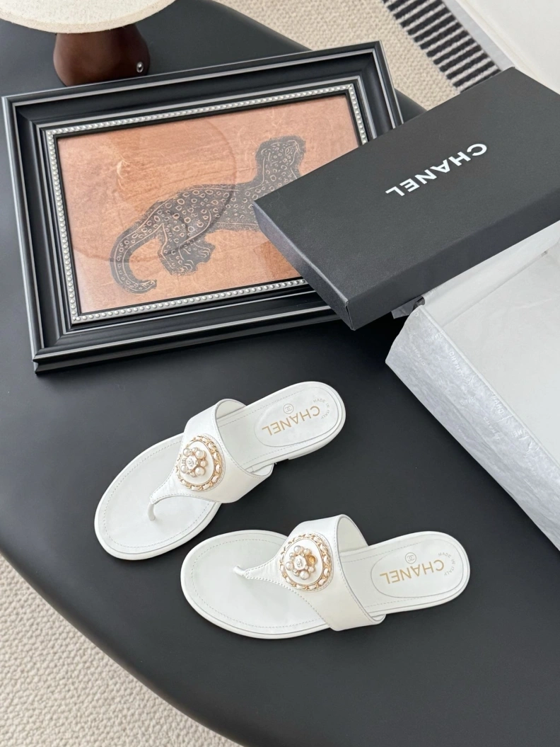 Timeless Chxnxl Sandals 117225