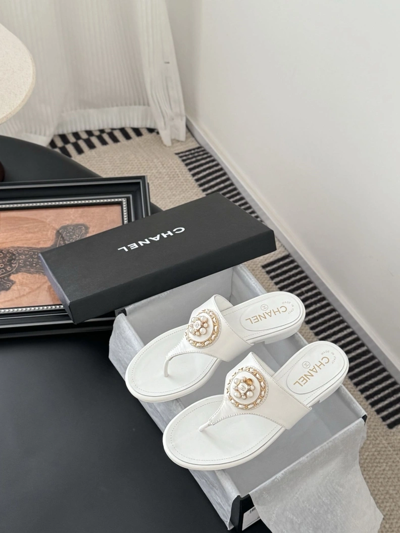 Timeless Chxnxl Sandals 117225