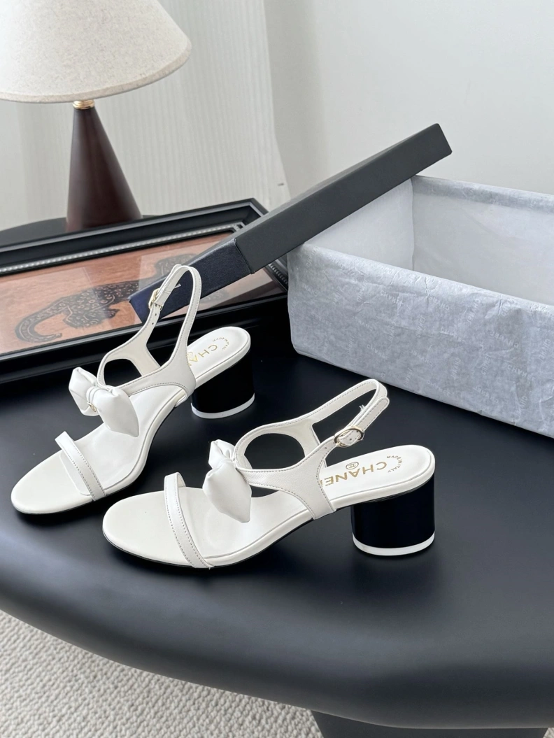 Fashionable Chxnxl Sandals 117206