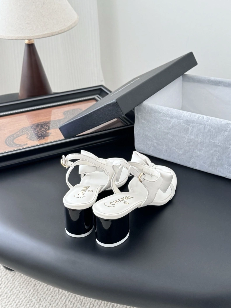 Fashionable Chxnxl Sandals 117206