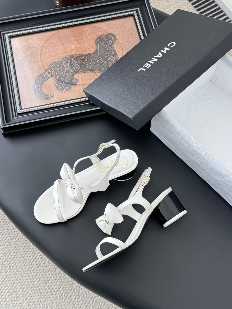 Fashionable Chxnxl Sandals 117206