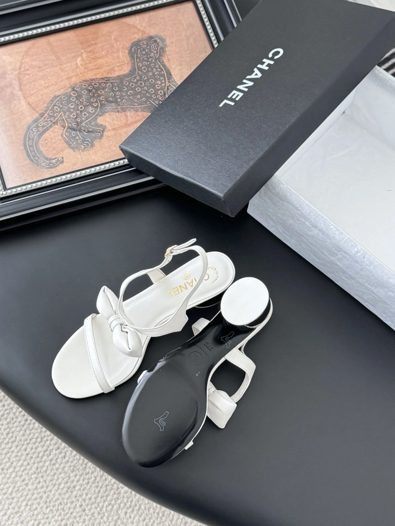 Fashionable Chxnxl Sandals 117206