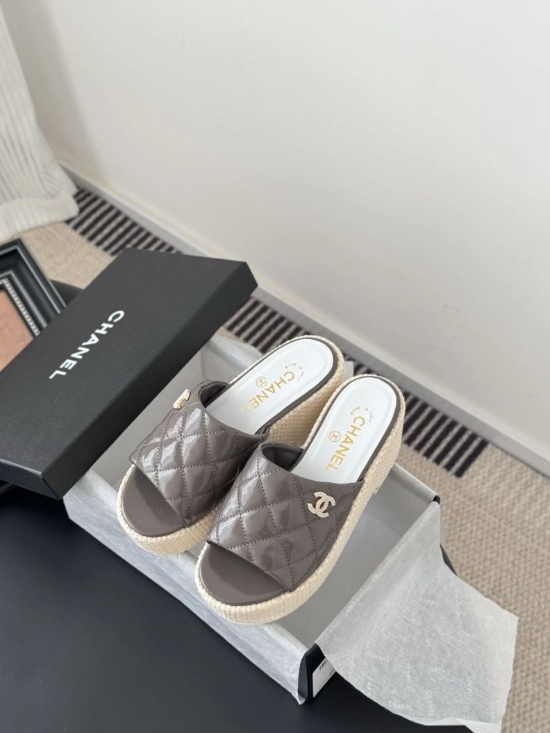 Durable Chxnxl Sandals 117204