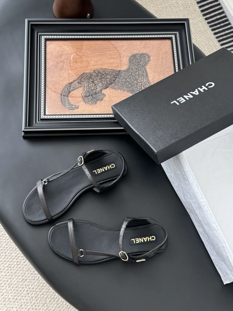 NewStyle Chxnxl Sandals 117194