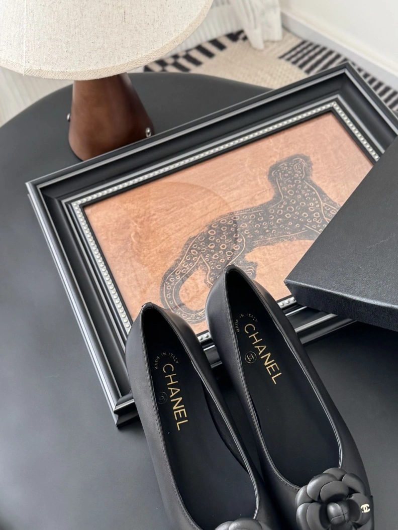 Stylish Chxnxl Flat Shoes 117581