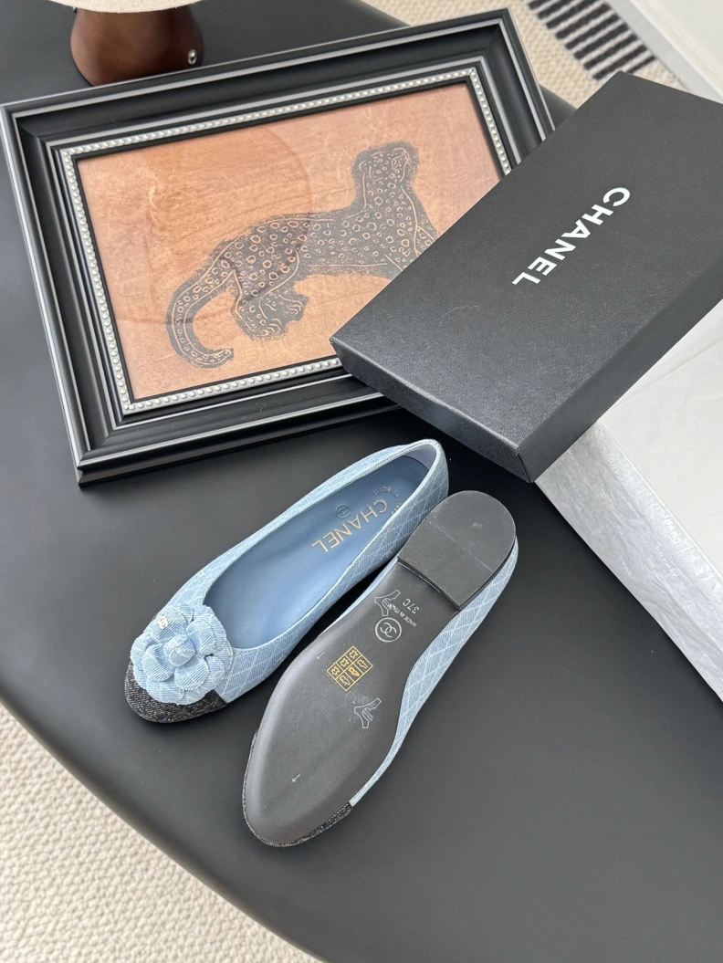 Functional Chxnxl Flat Shoes 117588
