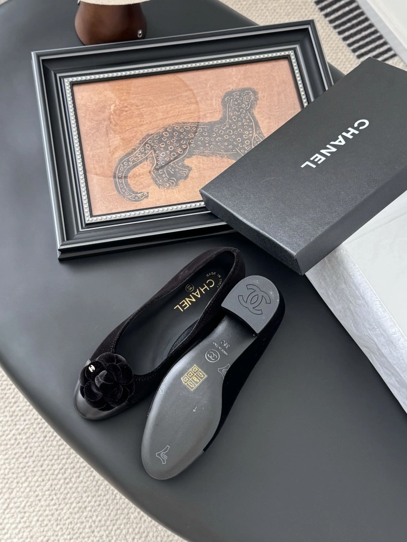 Trendsetting Chxnxl Flat Shoes 117585