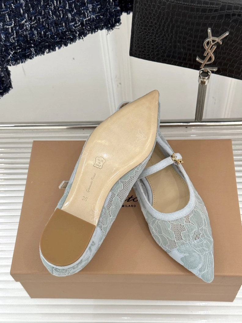 Sophisticated Othxr flat shoes 208633