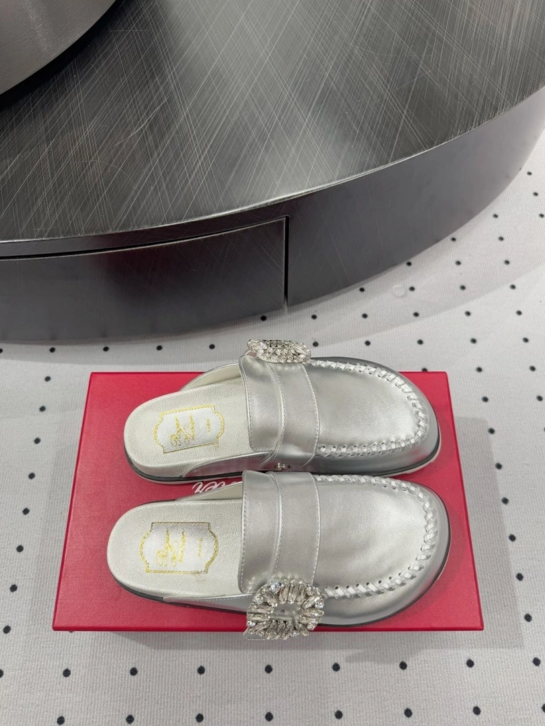 Othxr Slippers WellDesigned 208165