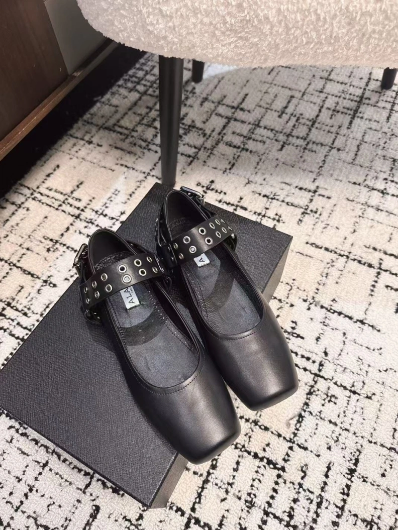Othxr flat shoes Functional 209787