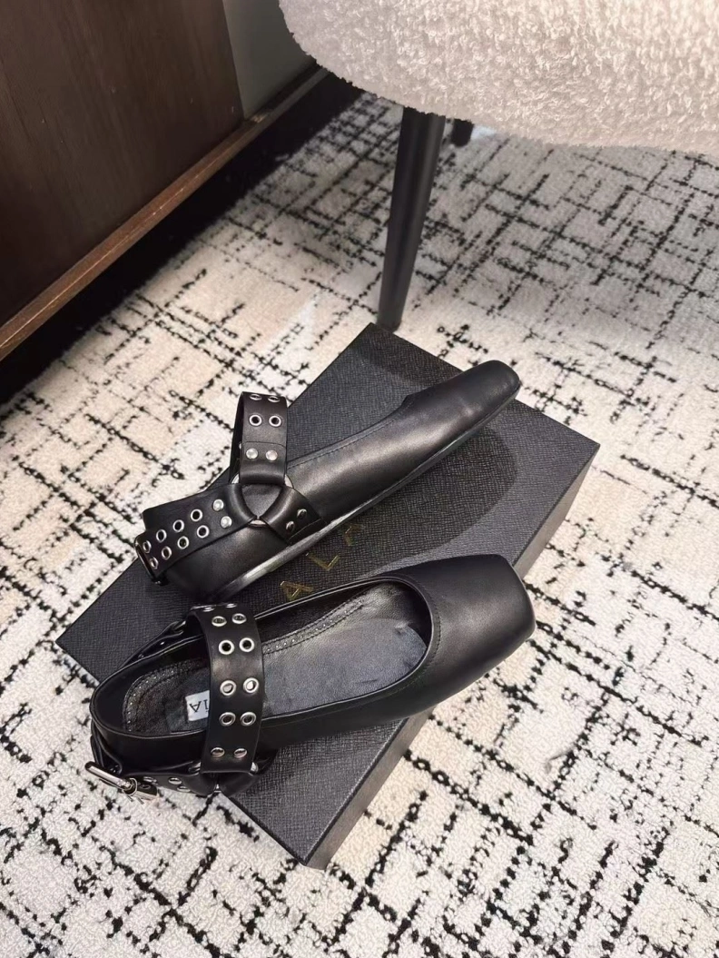 Othxr flat shoes Functional 209787
