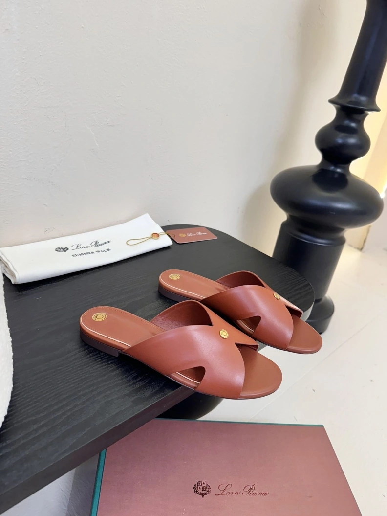Minimalist Othxr Slippers 208147