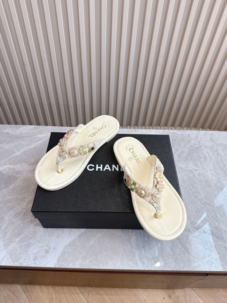 NewStyle Chxnxl Slippers 116967
