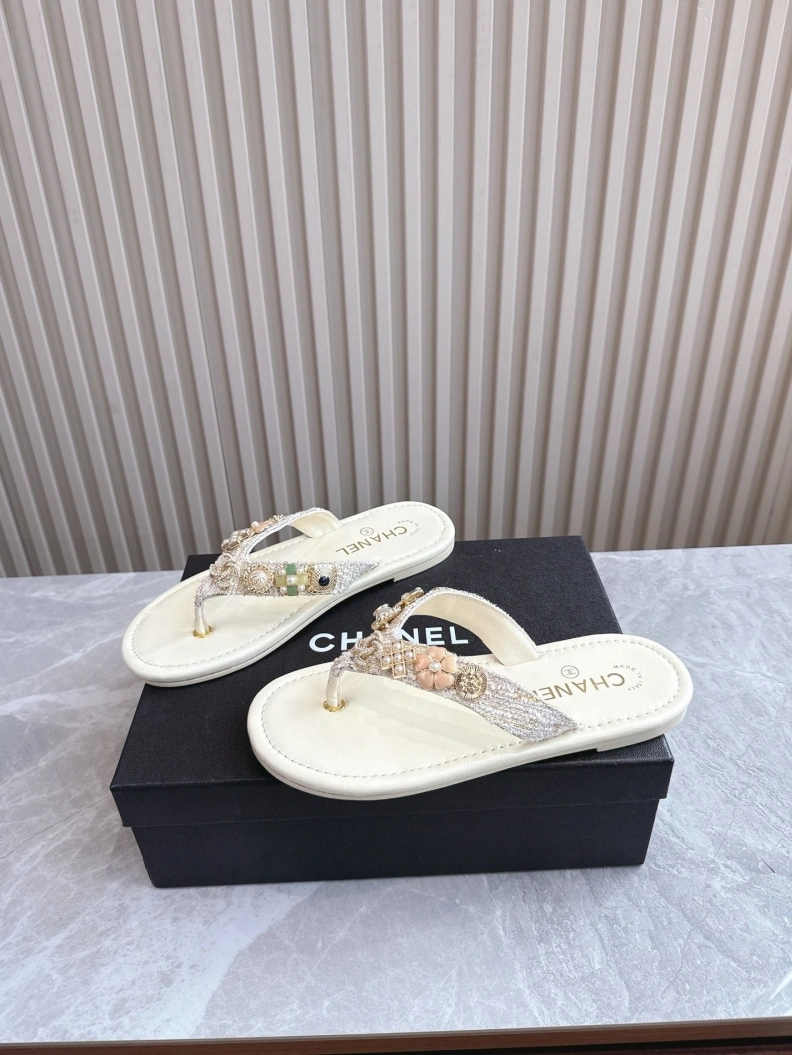 NewStyle Chxnxl Slippers 116967