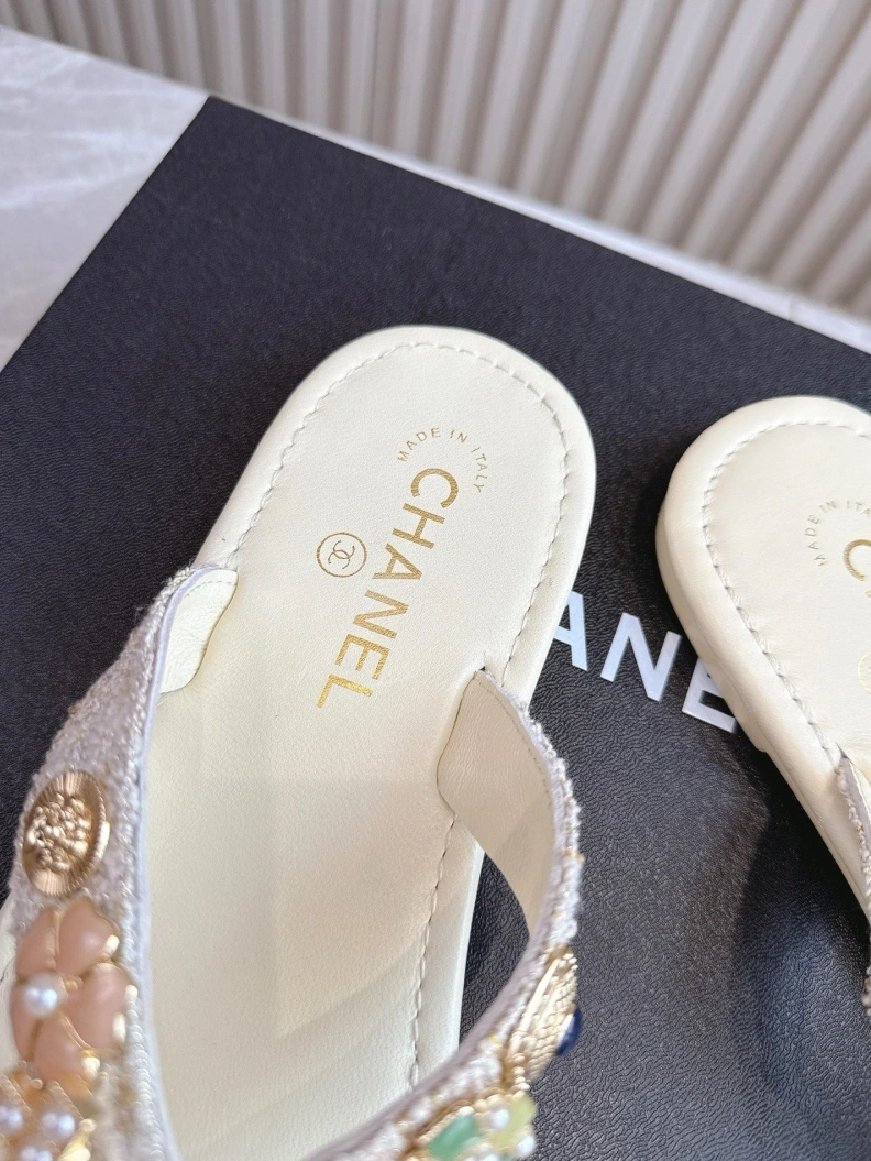 NewStyle Chxnxl Slippers 116967
