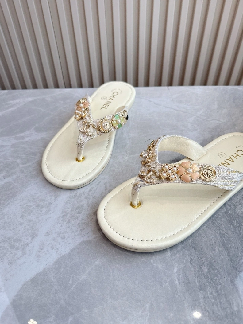 NewStyle Chxnxl Slippers 116967