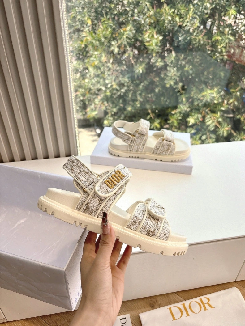 Chxnxl Sandals Compact 117189