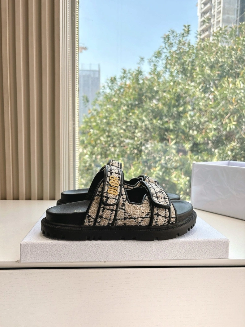 Chxnxl Sandals Timeless 117181