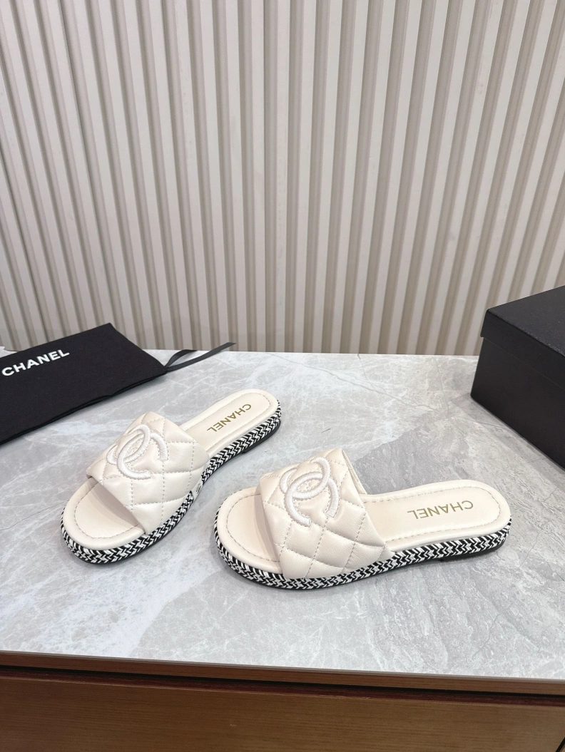 TopPick Chxnxl Slippers 116974