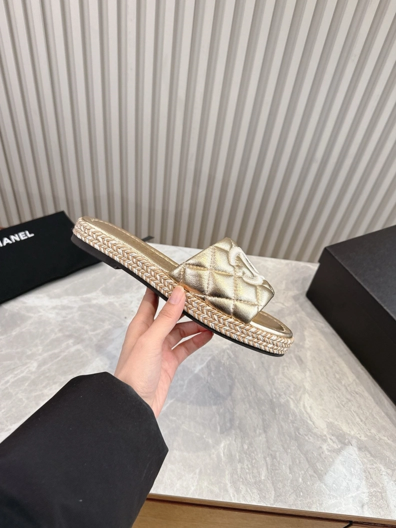 Chxnxl Slippers WellDesigned 116963