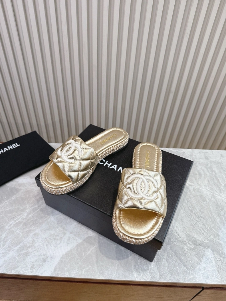 Chxnxl Slippers WellDesigned 116963