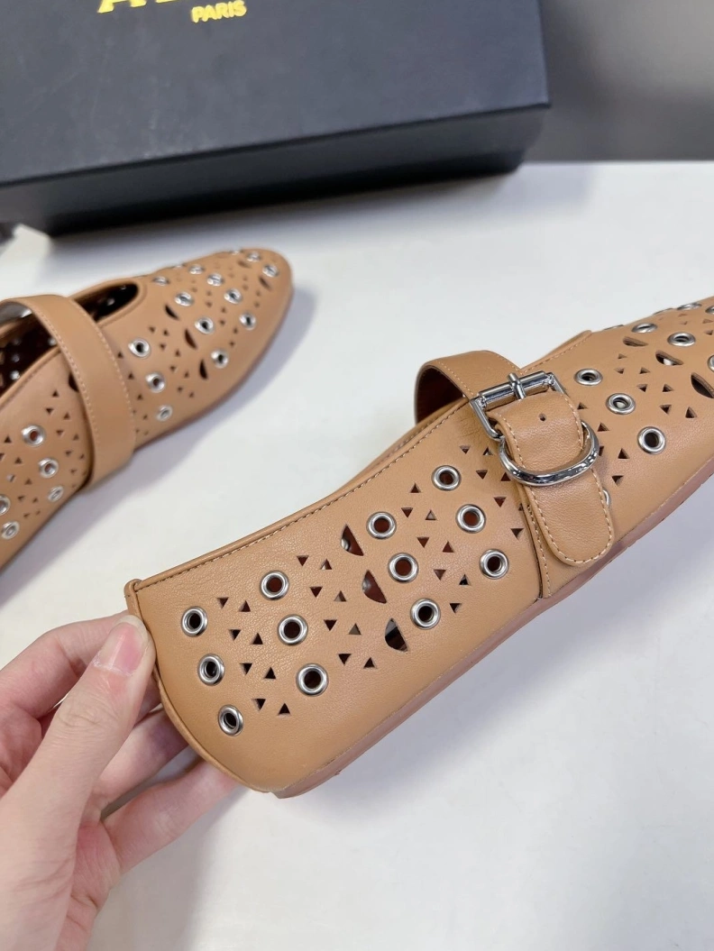 Functional Othxr flat shoes 209751