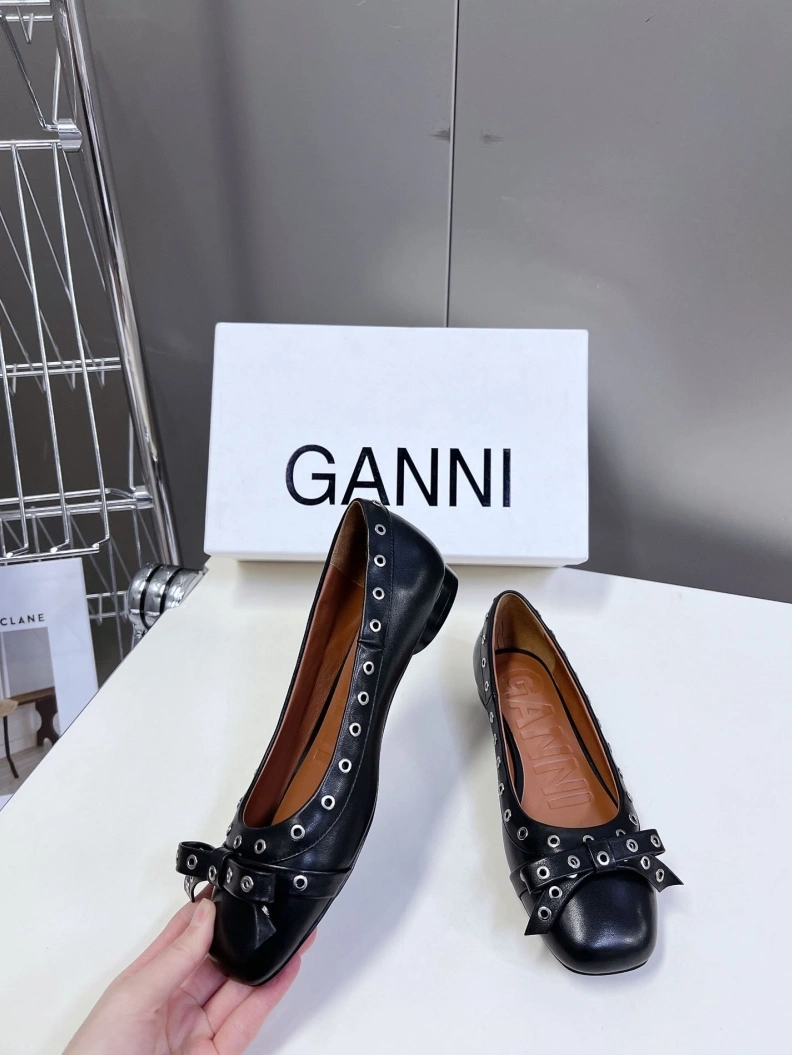 Othxr flat shoes Timeless 209746