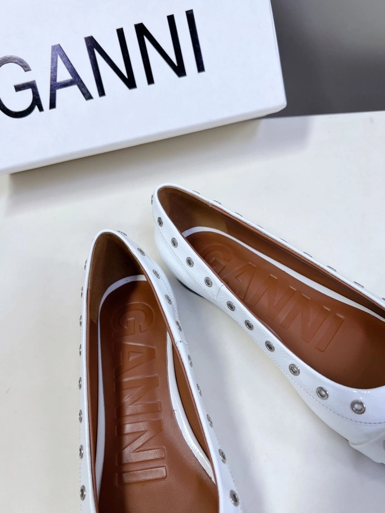 Timeless Othxr flat shoes 209741