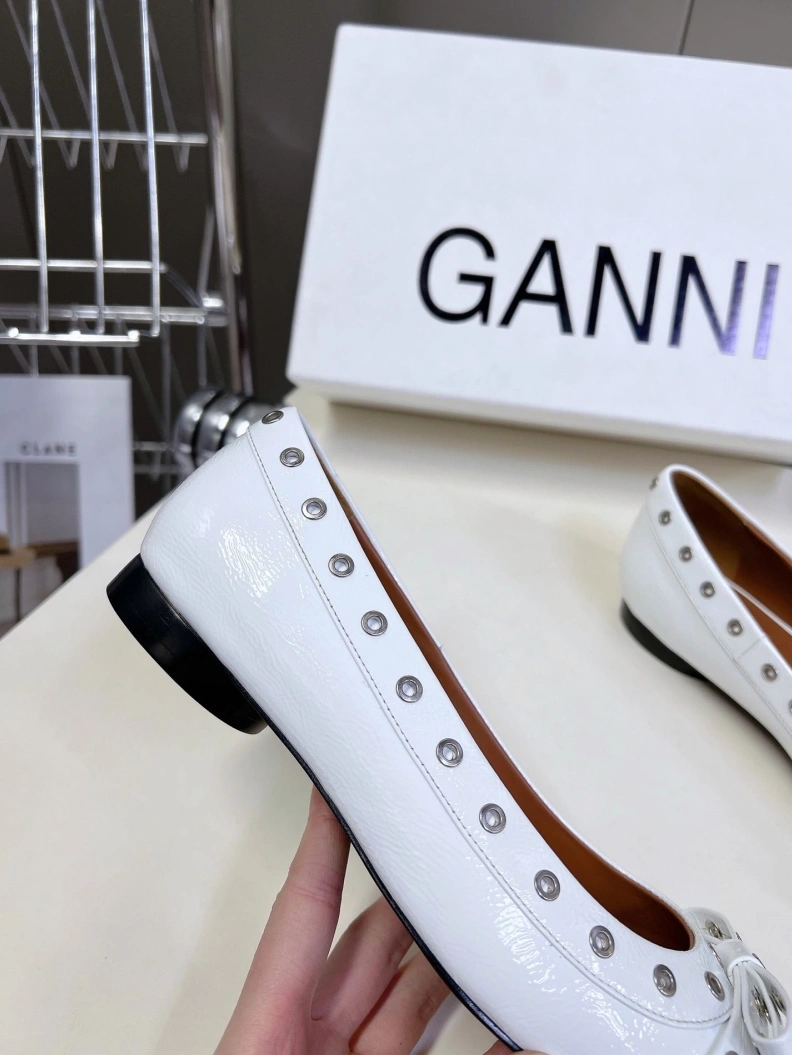 Timeless Othxr flat shoes 209741