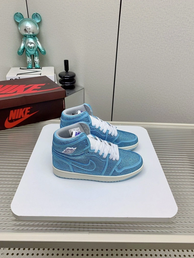 Lightweight Nxkx Sneakers 198605