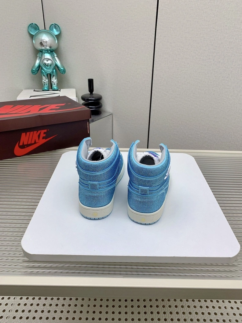 Lightweight Nxkx Sneakers 198605