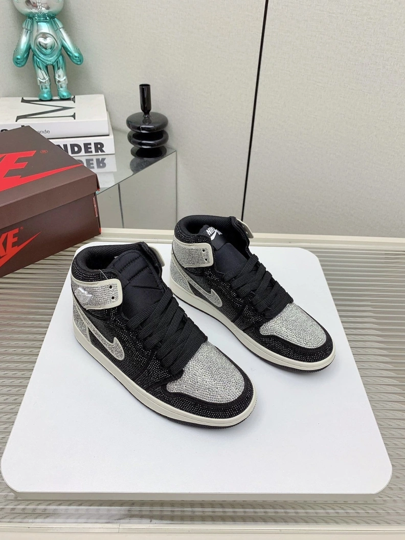 Refined Nxkx Sneakers 198583