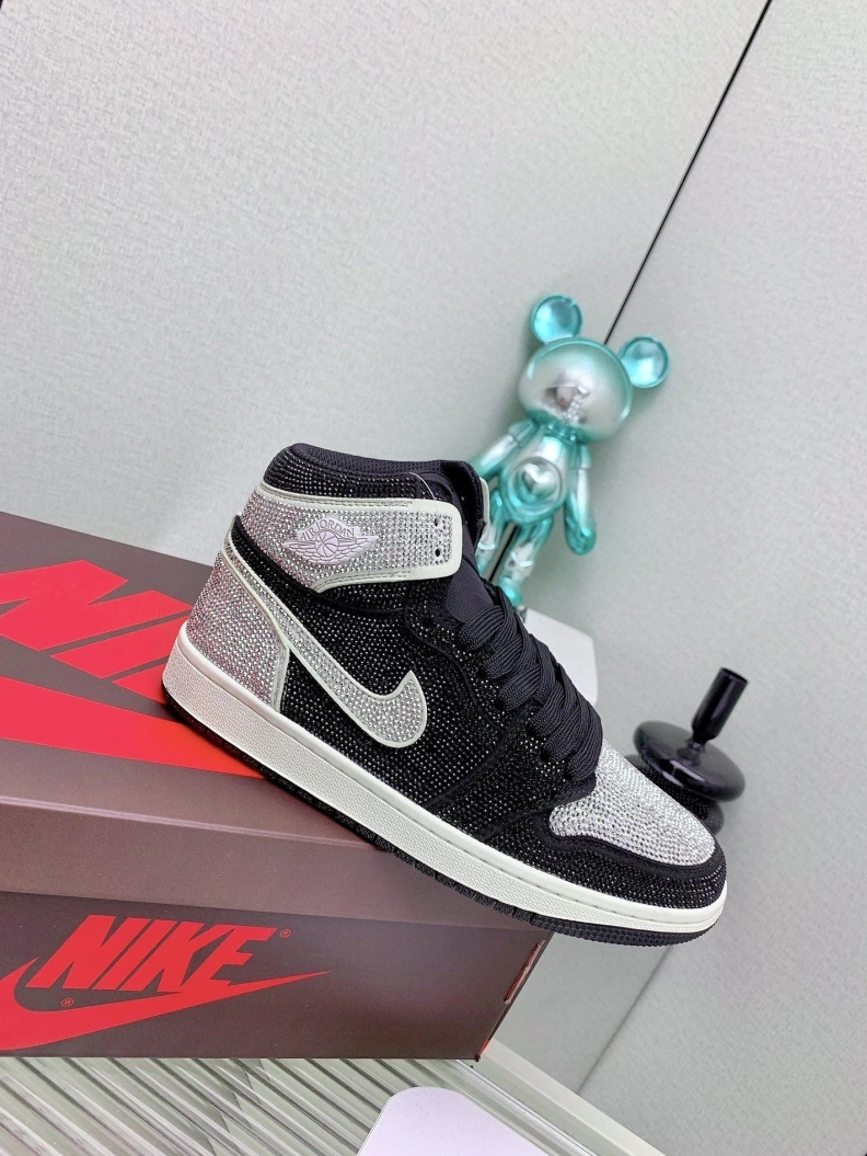Refined Nxkx Sneakers 198583