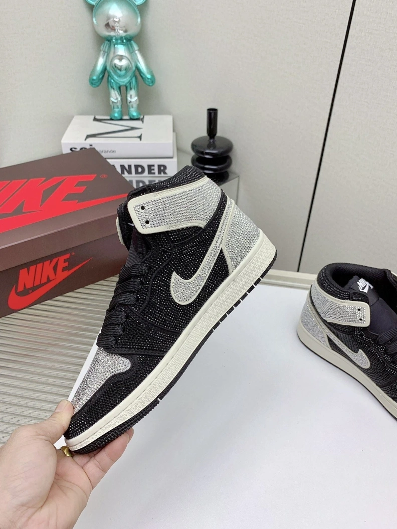 Refined Nxkx Sneakers 198583