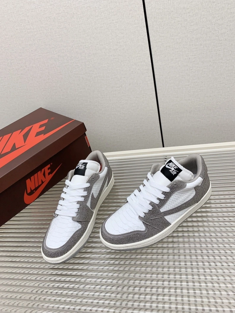 Modern Nxkx Sneakers 198582