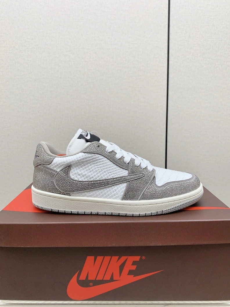 Modern Nxkx Sneakers 198582