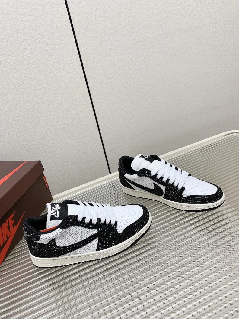 Sleek Nxkx Sneakers 198574