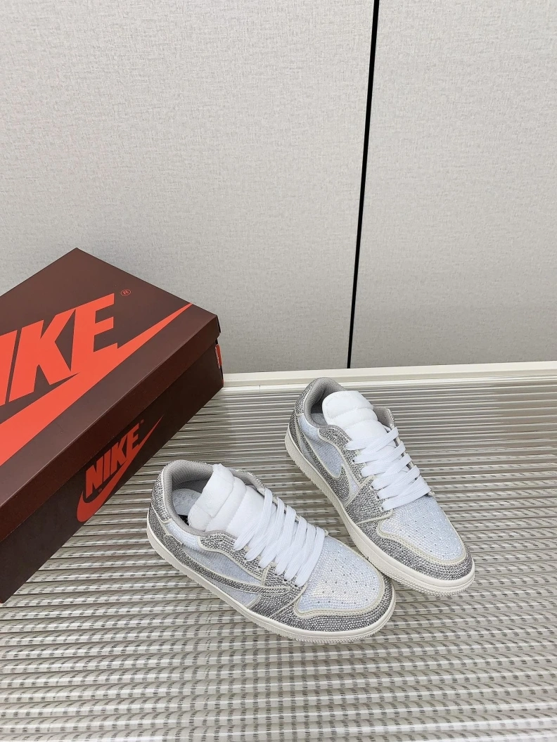 Flexible Nxkx Sneakers 198575