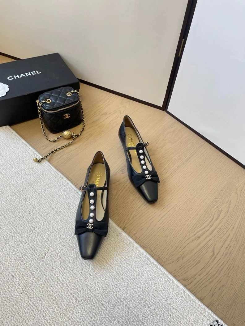 Stylish Chxnxl Flat Shoes 117936