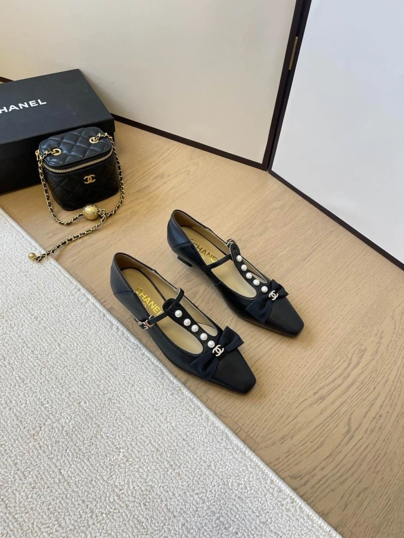 Stylish Chxnxl Flat Shoes 117936