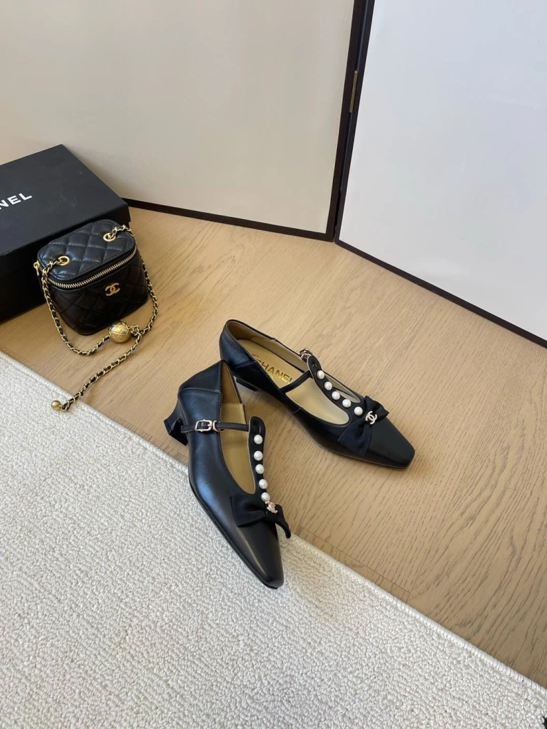 Stylish Chxnxl Flat Shoes 117936