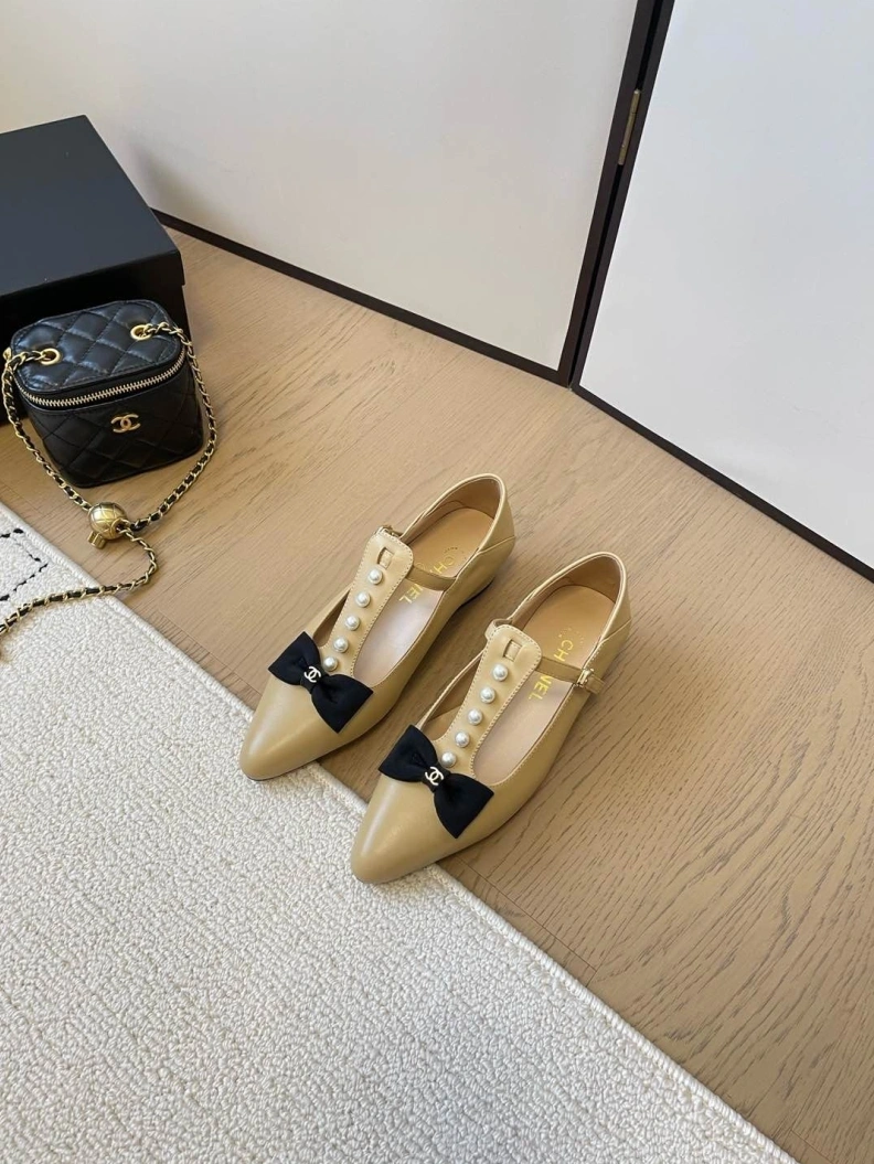 Stylish Chxnxl Flat Shoes 117945